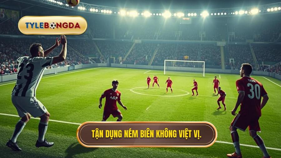 Chiến thuật tận dụng việc không có lỗi việt vị khi nhận bóng từ quả ném biên